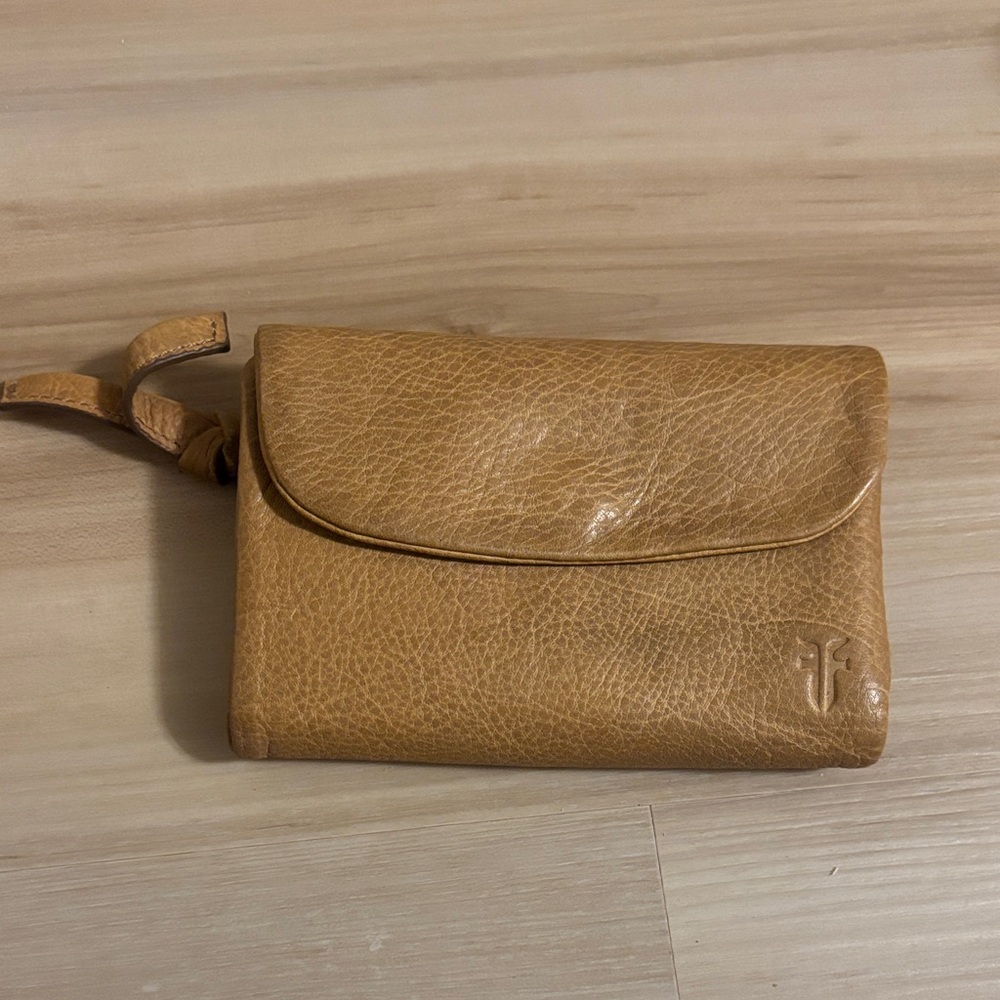 Frye Nora Knotted Small Wallet